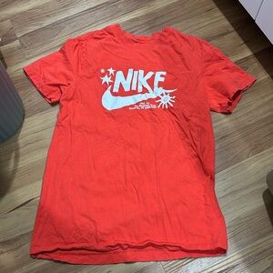 Like new Nike T-Shirt Sz S Adult
